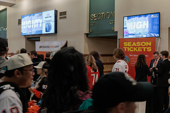 101523_ANAHEIM_DUCKS_0235