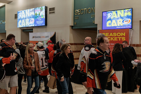 101523_ANAHEIM_DUCKS_0240