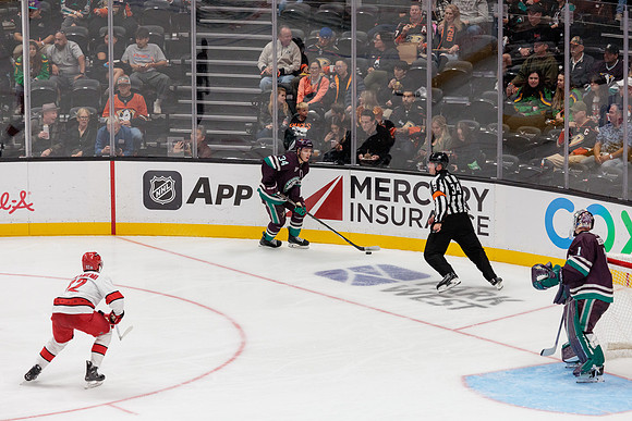 101523_ANAHEIM_DUCKS_0575