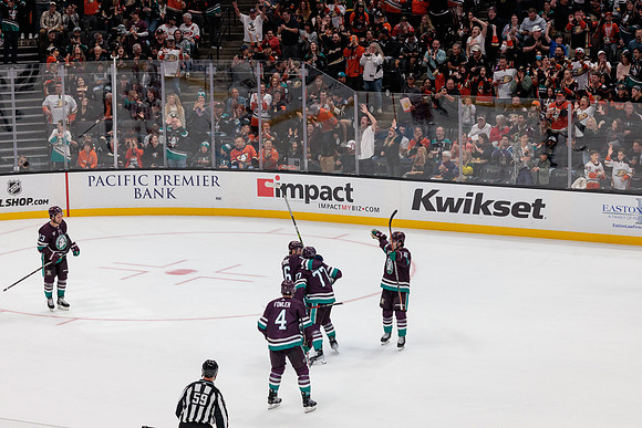 101523_ANAHEIM_DUCKS_0613