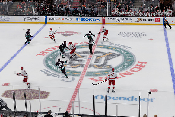 101523_ANAHEIM_DUCKS_0402