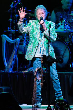040325_GROVE_OF_ANAHEIM_061