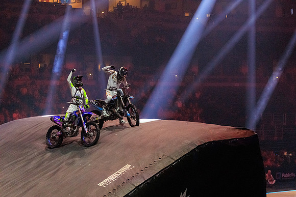 102823_HONDA_CENTER_0104