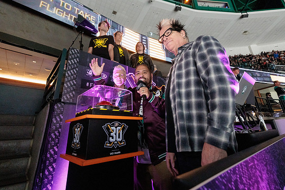 110523_HONDA_CENTER_0008