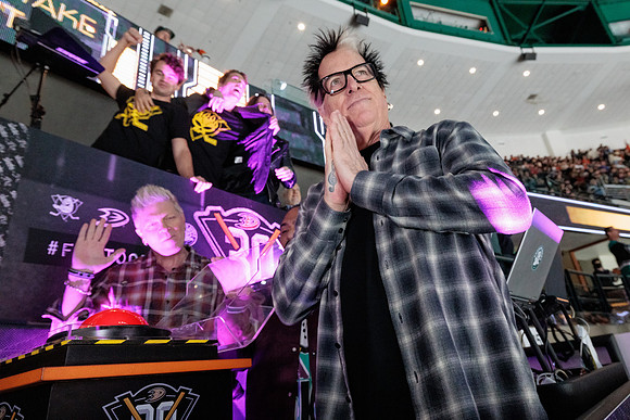 110523_HONDA_CENTER_0012