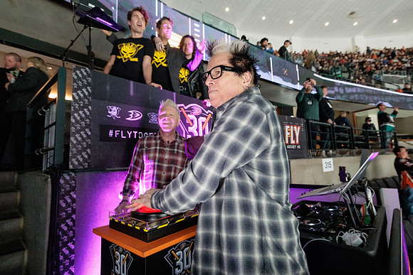 110523_HONDA_CENTER_0013