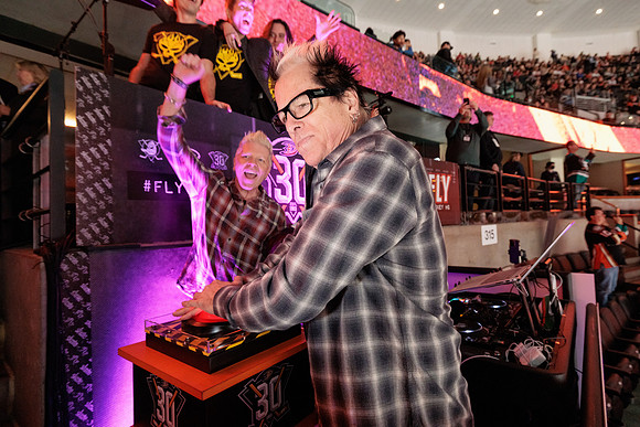 110523_HONDA_CENTER_0015