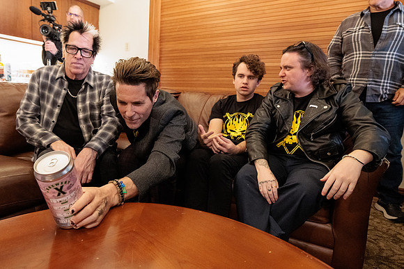 110523_HONDA_CENTER_0053
