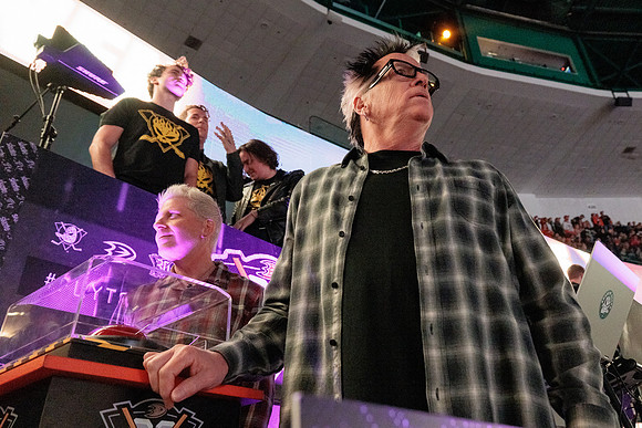 110523_HONDA_CENTER_0003