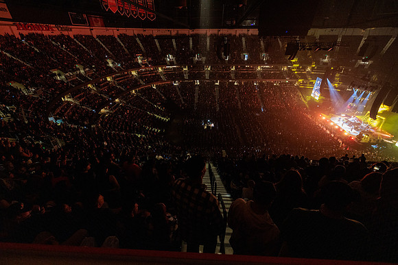 060124_HONDA_CENTER_0849