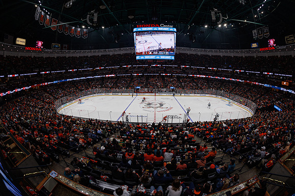 101624_ANAHEIM_DUCKS_0871