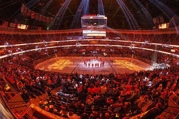 101624_ANAHEIM_DUCKS_0854