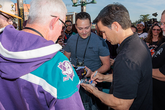 111223_ANAHEIM_DUCKS_0034