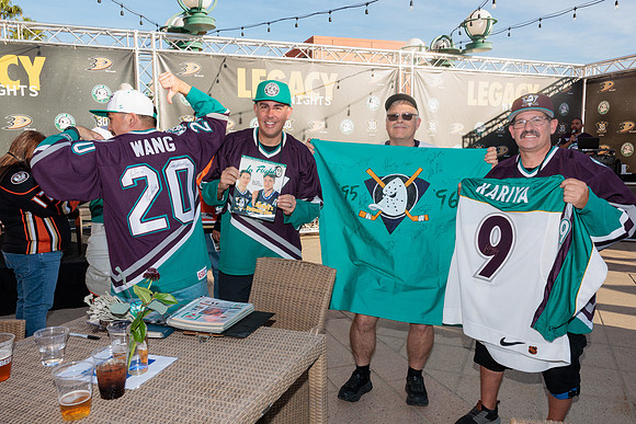 111223_ANAHEIM_DUCKS_0050