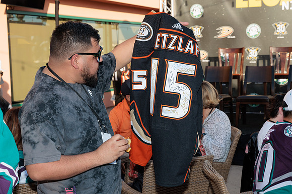 111223_ANAHEIM_DUCKS_0063