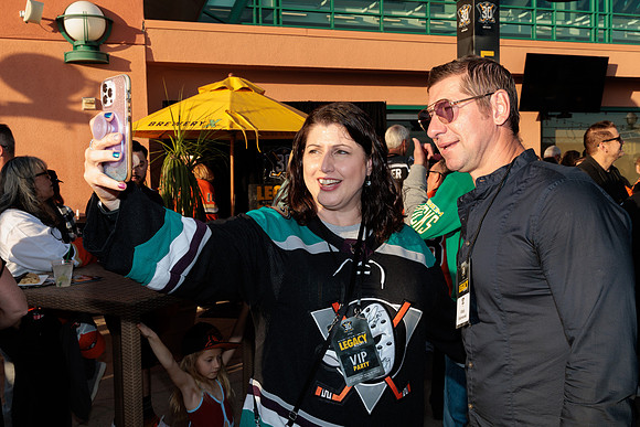111223_ANAHEIM_DUCKS_0075