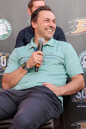 111223_ANAHEIM_DUCKS_0100