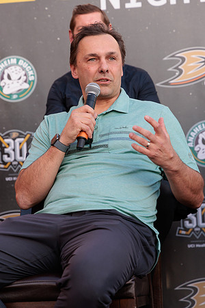 111223_ANAHEIM_DUCKS_0104