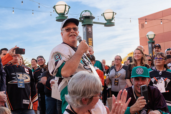111223_ANAHEIM_DUCKS_0146
