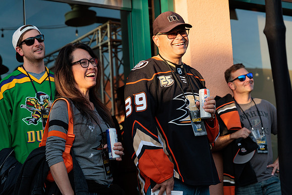 111223_ANAHEIM_DUCKS_0161