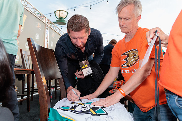 111223_ANAHEIM_DUCKS_0203