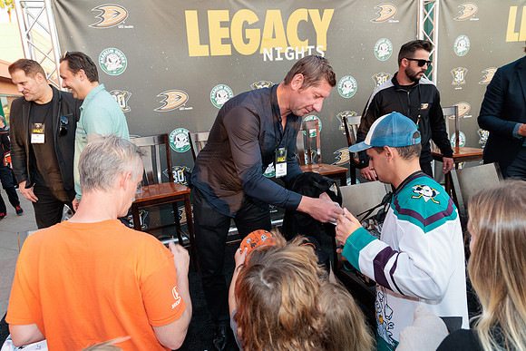111223_ANAHEIM_DUCKS_0204