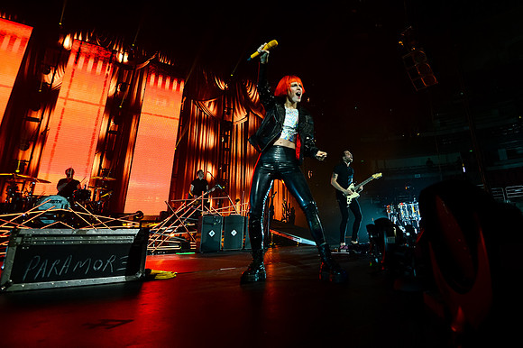 101913_HONDA_CENTER_0228