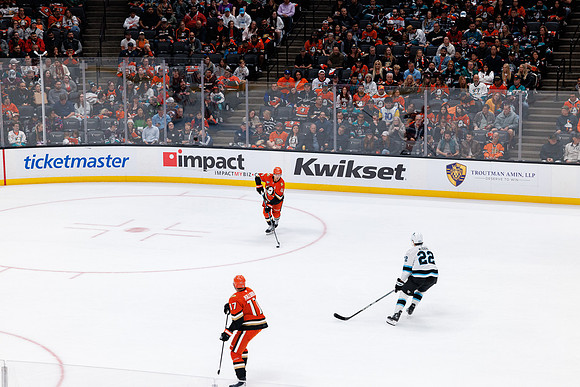 101624_ANAHEIM_DUCKS_0487
