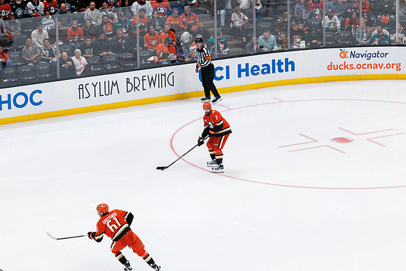 101624_ANAHEIM_DUCKS_0674