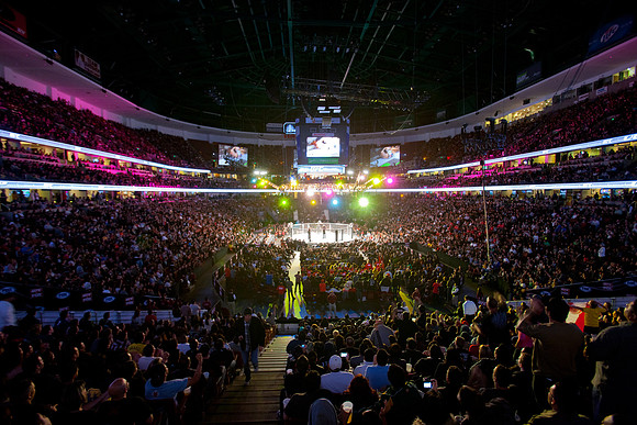 111211_HONDA_CENTER_0105