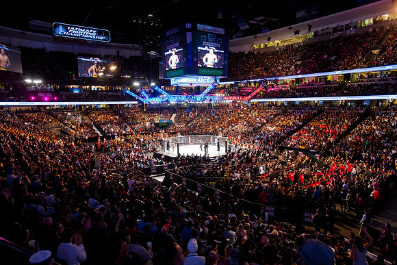 111211_HONDA_CENTER_0126