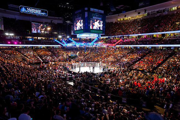 111211_HONDA_CENTER_0121