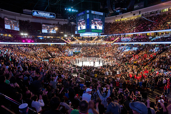 111211_HONDA_CENTER_0134
