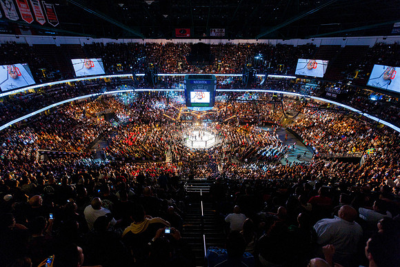 111211_HONDA_CENTER_0191