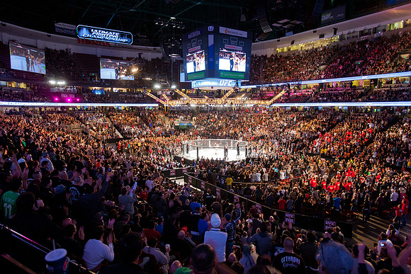 111211_HONDA_CENTER_0132