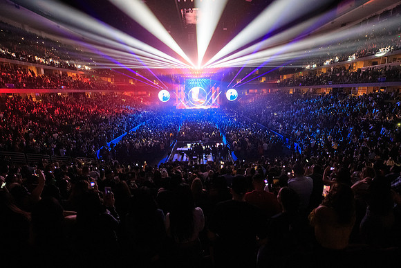 112418_HONDA_CENTER_0144