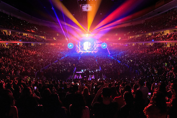 112418_HONDA_CENTER_0157