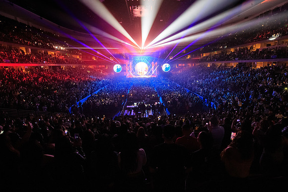 112418_HONDA_CENTER_0145