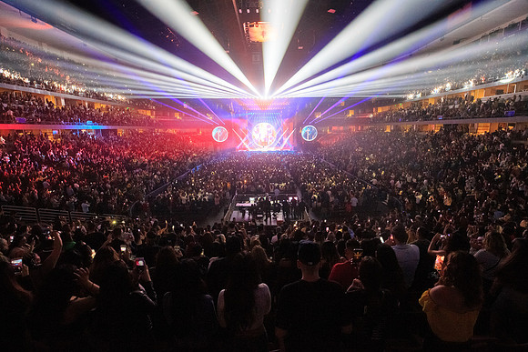 112418_HONDA_CENTER_0142