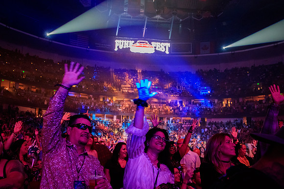 080418_HONDA_CENTER_0122