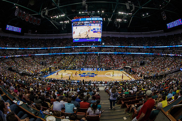 032616_HONDA_CENTER_0113