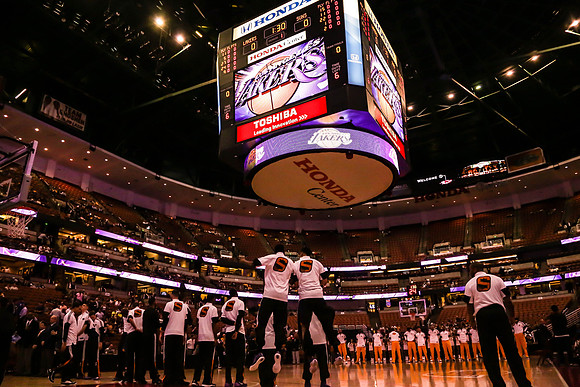 102114_HONDA_CENTER_0001