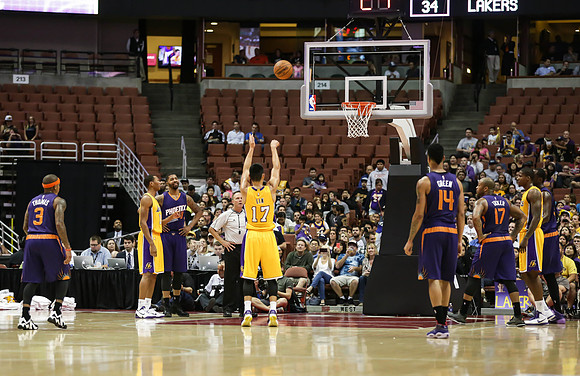 102114_HONDA_CENTER_0036