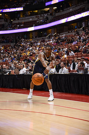 101612_HONDA_CENTER_0040