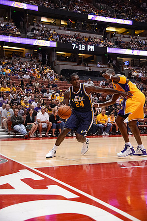101612_HONDA_CENTER_0021
