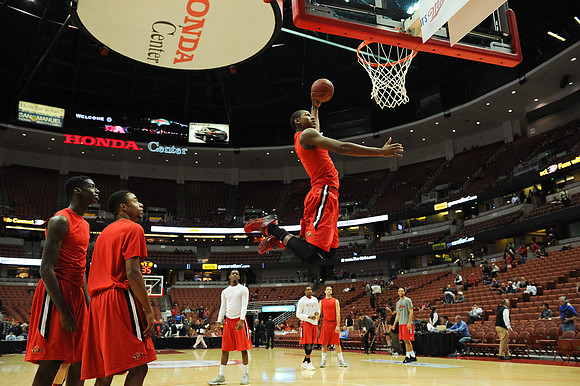 120112_HONDA_CENTER_0026
