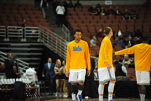 120112_HONDA_CENTER_0023