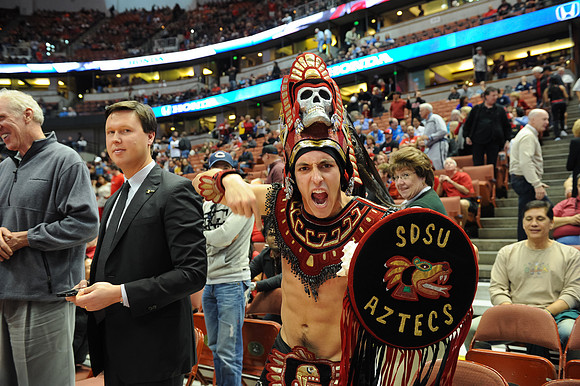 120112_HONDA_CENTER_0032