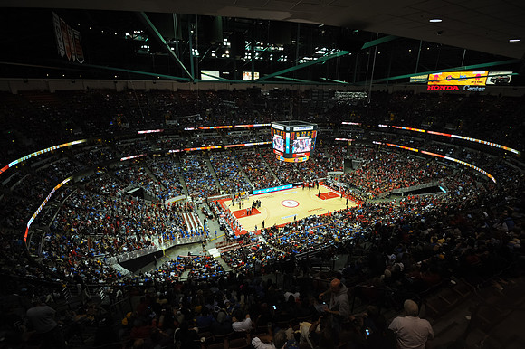 120112_HONDA_CENTER_0268
