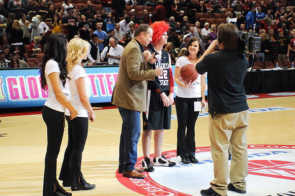 120112_HONDA_CENTER_0229